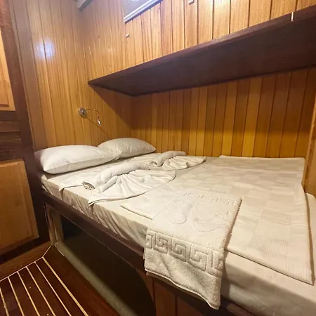 Blue Cruise Botel